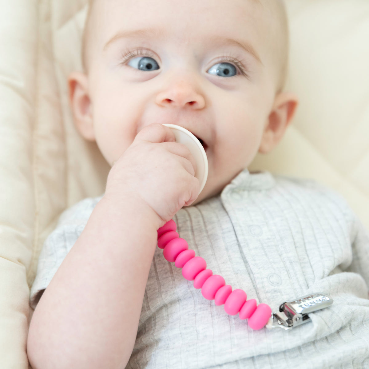 Punch Pacifier Clip – Bella Tunno